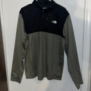 Men’s The North Face 1/4 Zip light Jacket